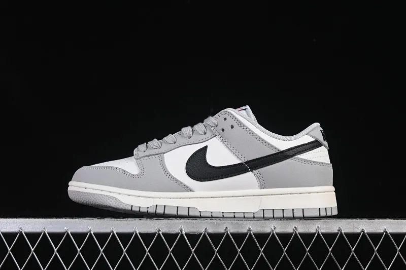 All categories Nk SB Dunk series Nk SB Dunk Low low-top sneakers Nike SB Dunk Low white, black and gray low-top casual sneakers IB3079-101